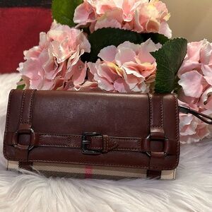 Burberry wallet